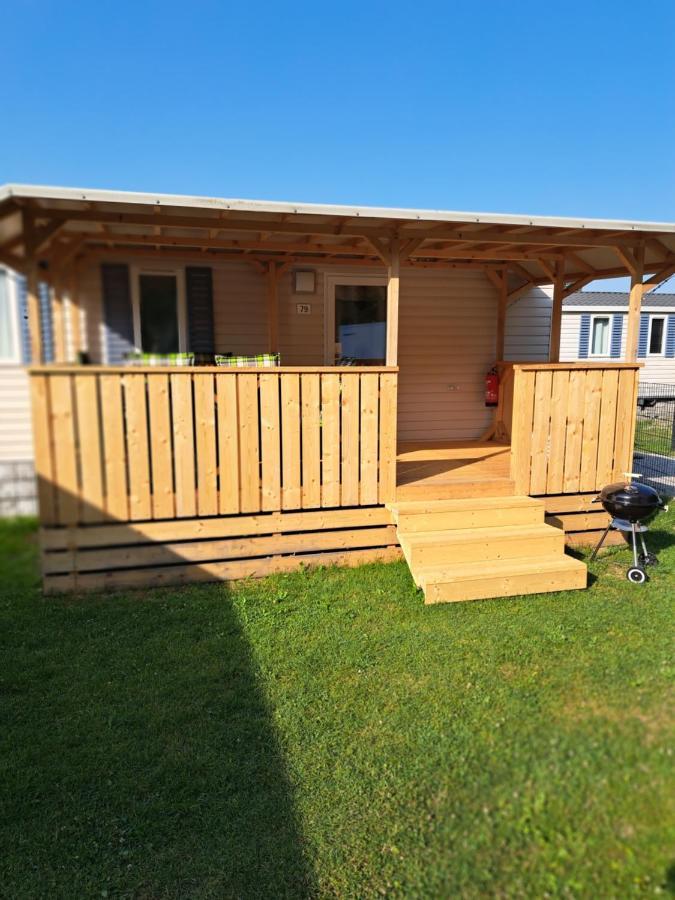 Mobilheim Chalet Bei Georg Seekirchen Markt Exterior foto